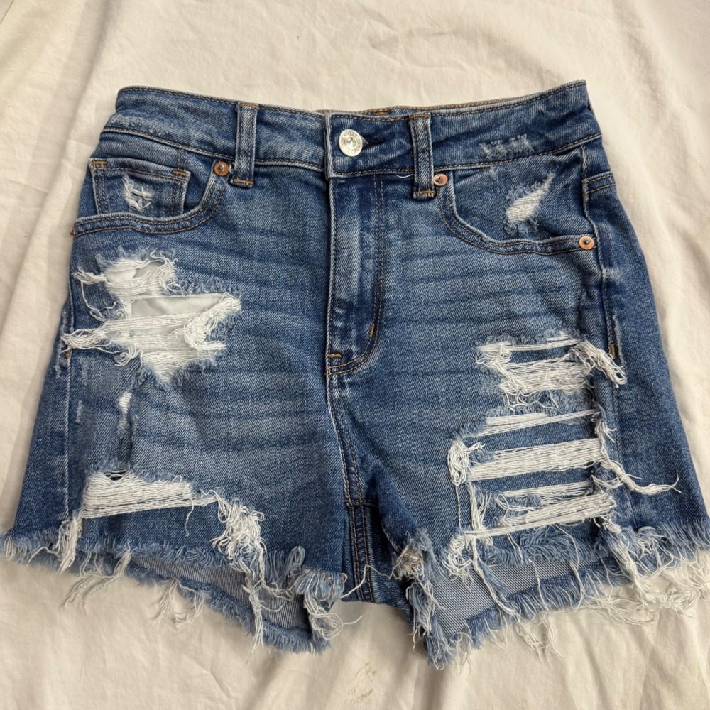 American Eagle Mom Short Womens 0 Blue Distressed Denim High Rise Frayed Hem 174
